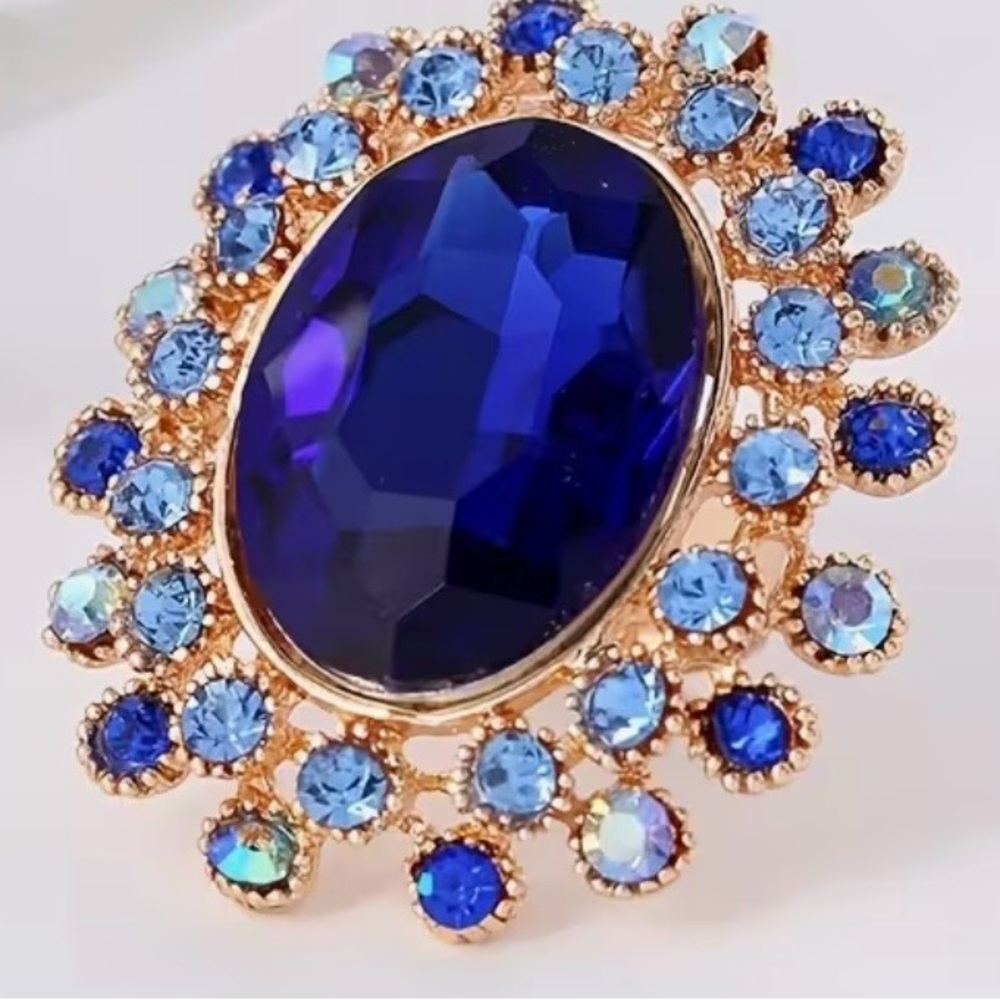 Elegant Blue and Gold Statement Ring